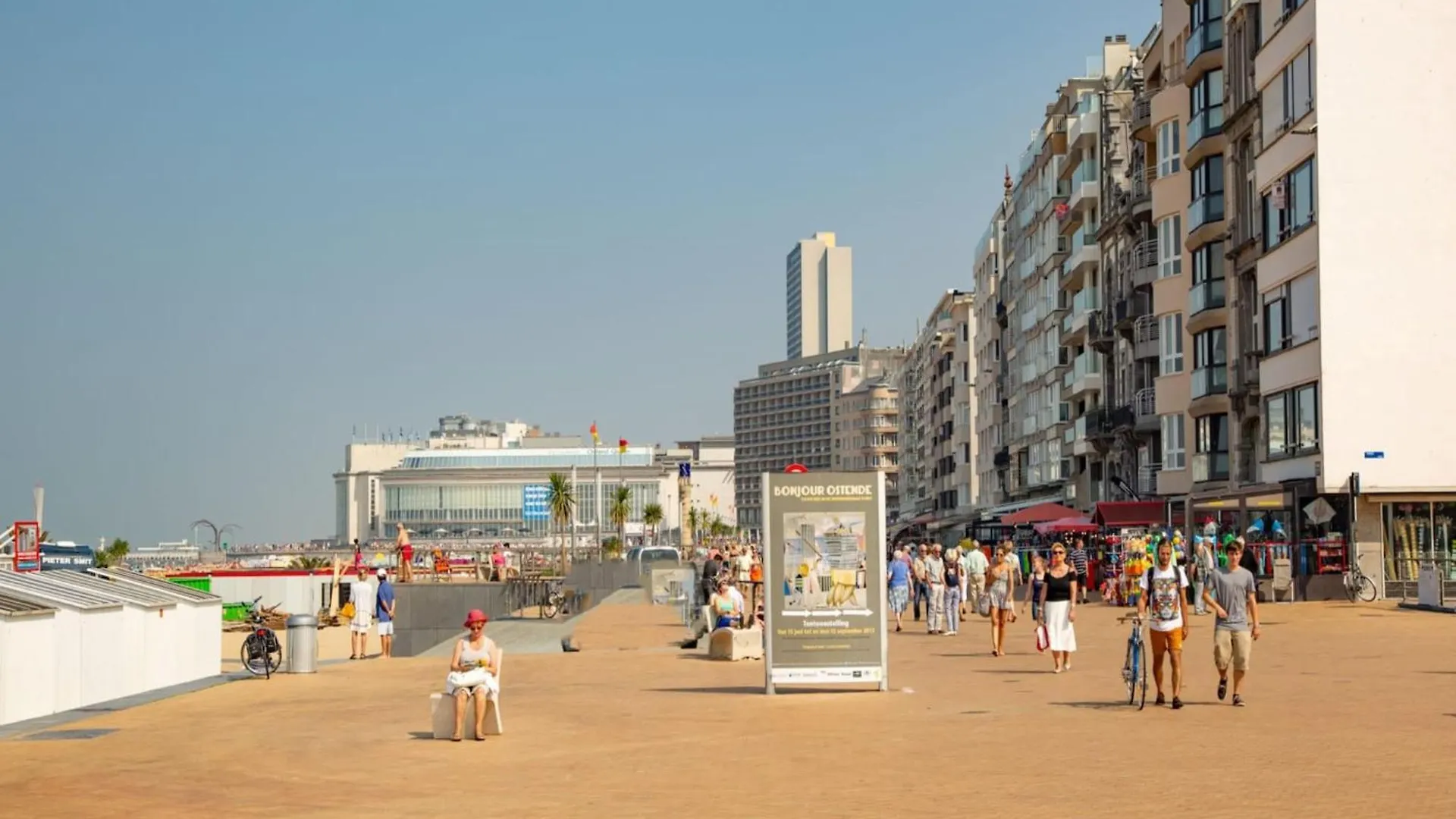 Beautiful Apartment With View Oostende 0*,